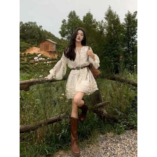 กางเกงขาบานสไตล์ฝรั่งเศส vynn official ชุดเดรสแขนโคมไฟ "Clermont Highway" สำหรับผู้หญิงสวมใส่บรรยากา