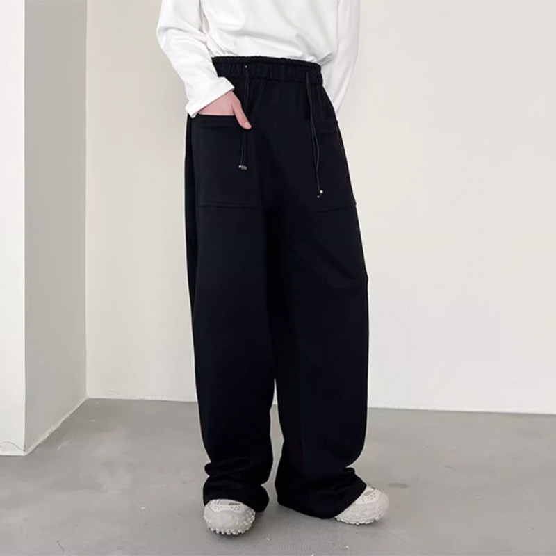 ไม่แน่นอน กางเกงอนามัยกระเป๋าขนาดใหญ่แบบมีเชือกรูดสําหรับผู้ชายพร้อมกางเกงลําลองขาตรง