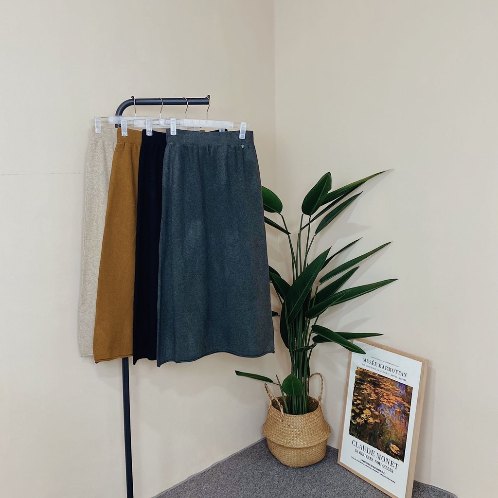 MOTE MOTE JOLLY SKIRT ผู้หญิง 2378