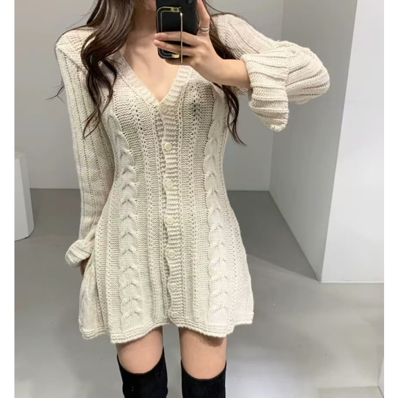 Suxi Retro Casual ฝรั่งเศสฤดูใบไม้ร่วงใหม่แขนยาวคอวีชุดเดรสทรงเอผู้หญิง 240726