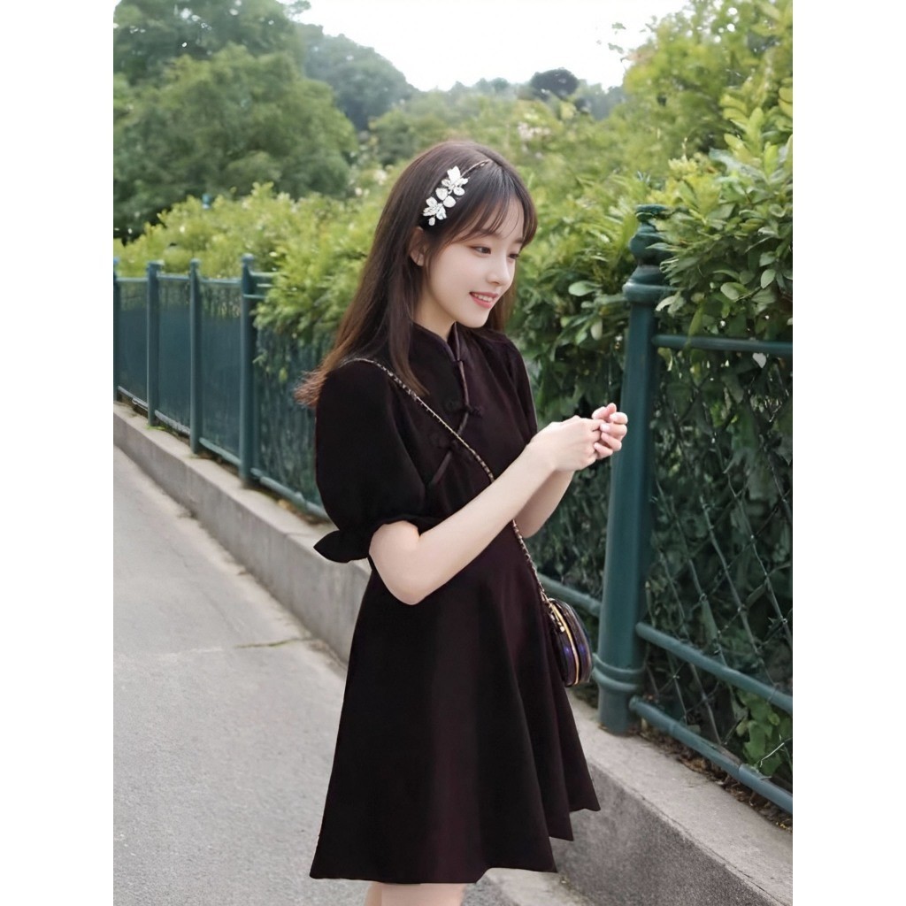 สวยเสมอ! ชุดเดรสกี่เพ้าสีดำสีแดงสไตล์จีน - รูปที่ 3