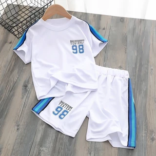 ชุดบาสเก็ตบอลสำหรับเด็กแบบใหม่ฤดูร้อนชุดกีฬาเด็กผู้ชายเสื้อผ้าแห้งเร็วกางเกงขาสั้นแขนสั้นสองชิ้นสำหรับเด็กวัยกลางและใหญ่