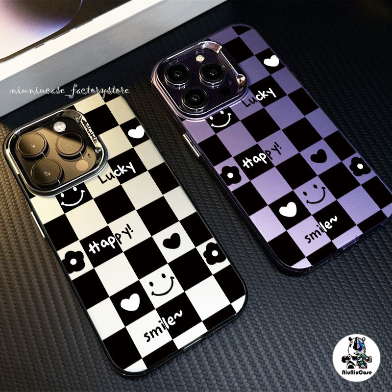 เคสไอโฟน11 15 สีดำและสีขาวหมีตาราง สําหรับ IPhone 11 13 12 7Plus 14 15 11 Pro MAX 8 7 Plus X XR XS Max SE Luxury Case