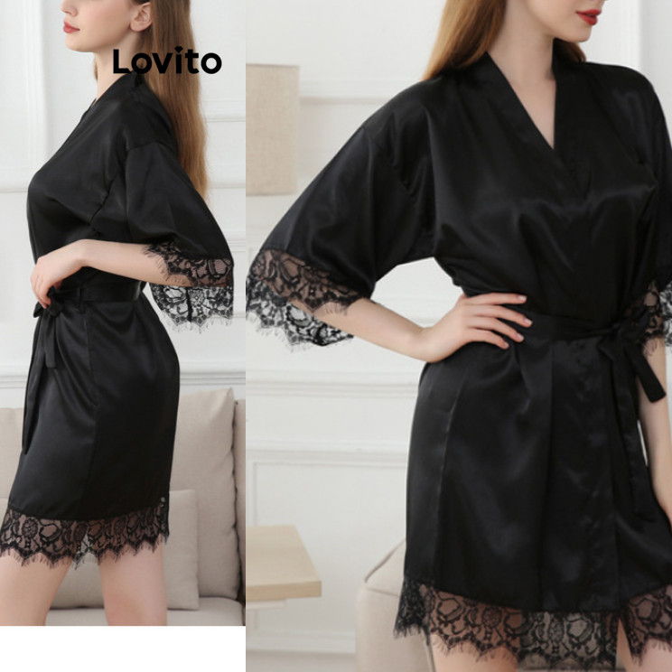 Lovito ชุดคลุมอาบน้ำผู้หญิง ผูกเชือก สีพื้น สไตล์หรูหรา LNM66086