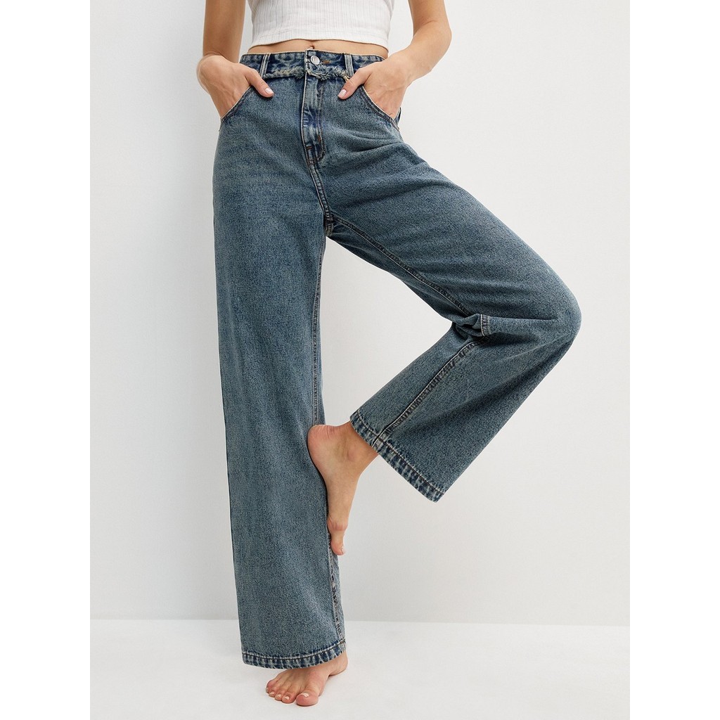 [Pomelo] กางเกงยีนส์ทรงตรงเอวกลางแต่งดีเทลรุ่ย / Destroyed Waistband Mid Waist Straight Jeans