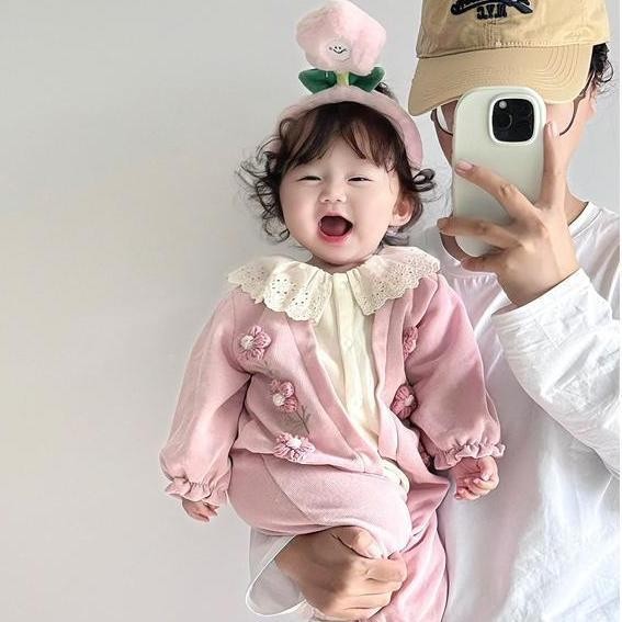 เสื้อผ้าเด็กทารกฤดูใบไม้ร่วงใหม่ทารกแรกเกิด ชุด ดอกไม้แขนยาวฟูลมูนร้อยวัน 2024
