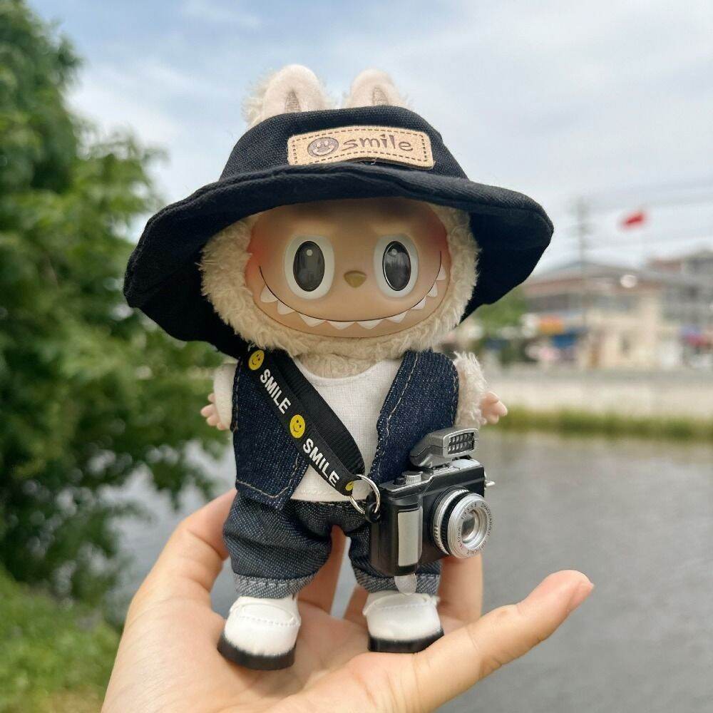 ชุดตุ๊กตาลาบูบู้ ตุ๊กตาลาบูบู้ ลาบูบู้ labubu NAM 1 Set เย็นเย็น เสื้อเบลาส์ อุปกรณ์เสริมของเล่น คาวบอยส์ เสื้อผ้าตุ๊กตา