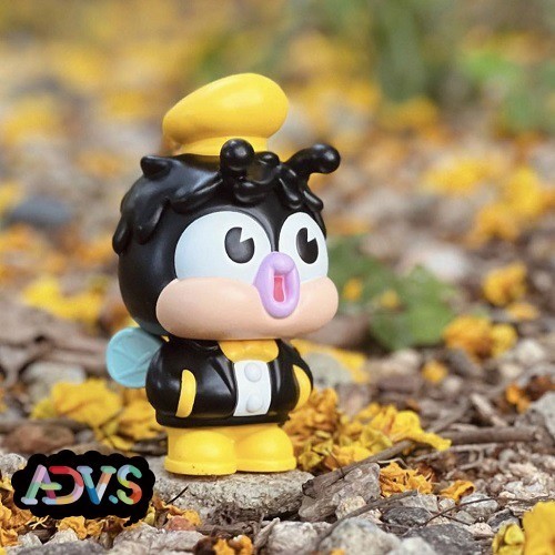 พร้อมส่ง UNBOX BUMBLE BEE QTAKO Bumblebee Octopus Doll