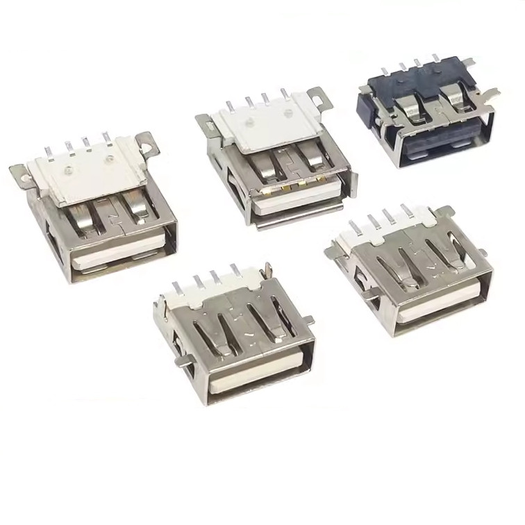 USB-A ประเภท AF อ่างล้างหน้า 180 องศาซ็อกเก็ตแพทช์ตัวเมียที่นั่งสั้นร่างกาย 10 / 13.7 มม. มีขอบไม่มีขอบ 4P เต็มแพทช์