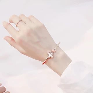 OFF SHOP🥻 2026 กําไลข้อมือดอกไม้ สร้อยข้อมือ เครื่องประดับแฟชั่น สไตล์เกาหลี LV ของขวัญแต่งงาน "BRL-3/BRL-4"