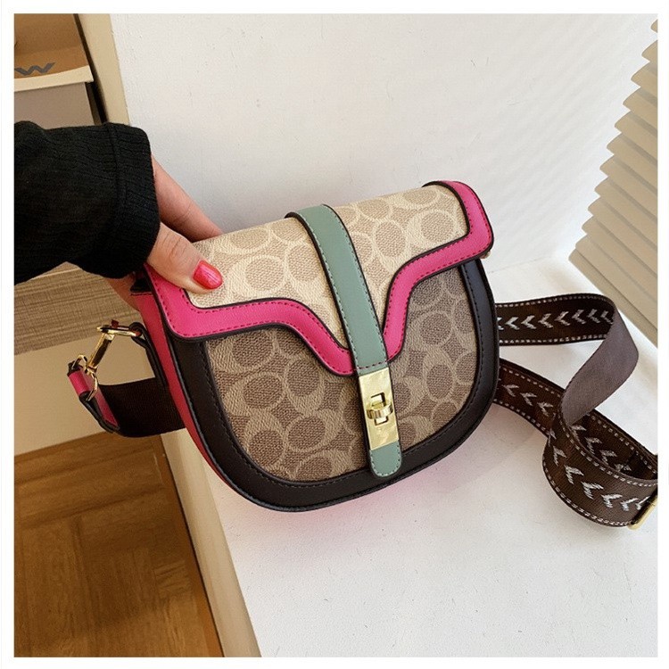 Tasready_mall 1983 กระเป๋าสะพายข้างผู้หญิง กระเป๋าแฟชั่นผู้หญิงอินเทรนด์ กระเป๋าสะพายข้าง