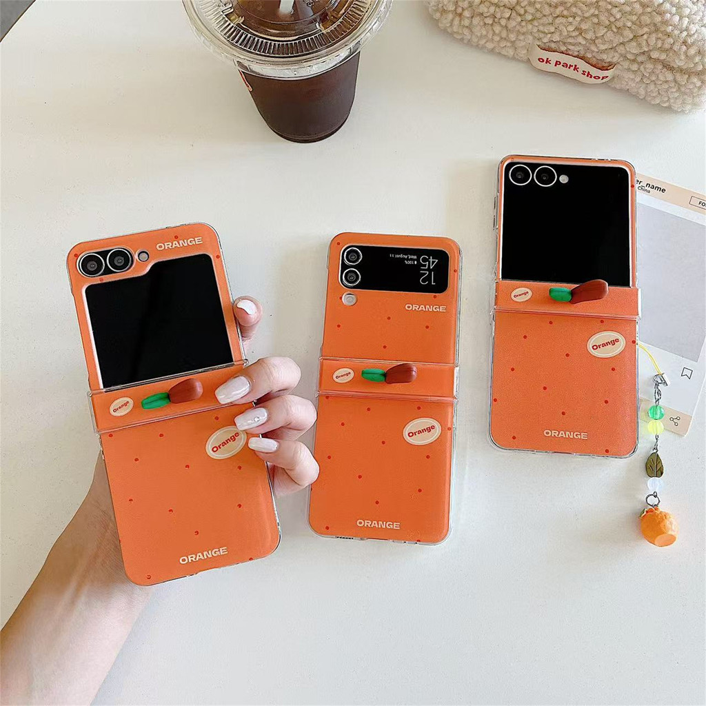 ตลกน่ารักเกาหลีรูปแบบสีส้มเคสโทรศัพท์ผลไม้จี้สําหรับ Samsung Galaxy Z Flip8 Z Flip7 Z Flip6 Z Flip5 Z Flip4 ปกหลัง