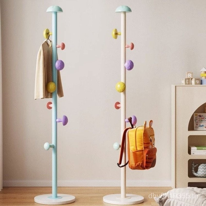 ไม้แขวนเสื้อในครัวเรือนราวแขวนเสื้อไม้แขวนเสื้อชั้นยืน Childlike สีที่ทันสมัยตั้งพื้นเรียบง่ายแนวตั้