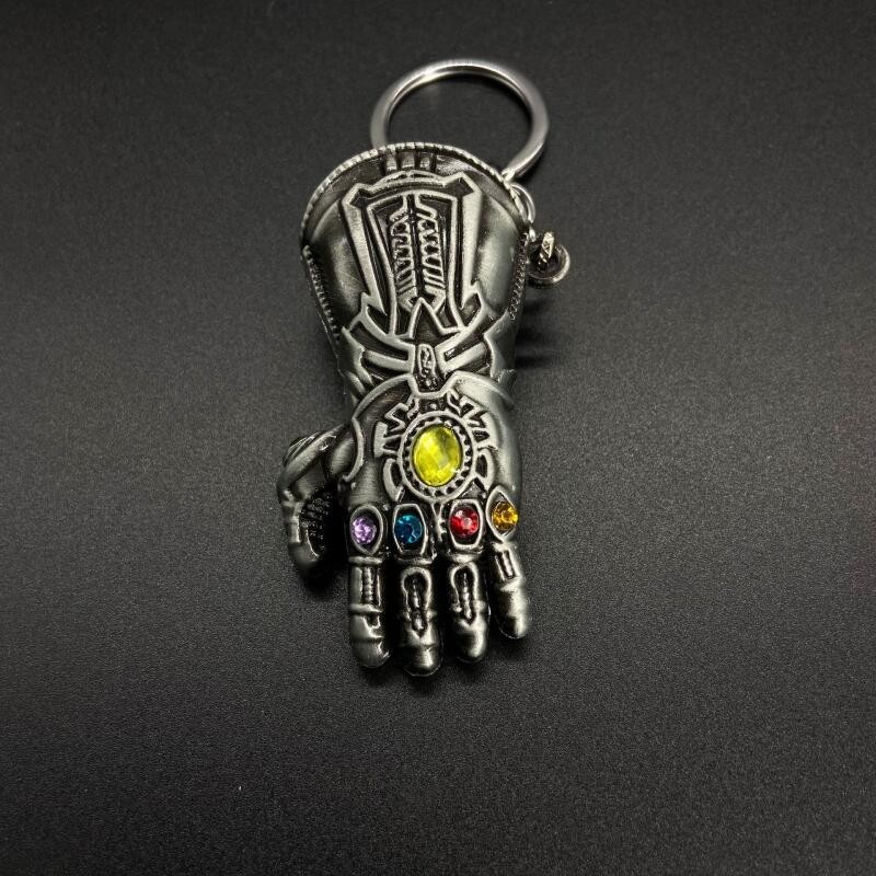 Avengers Thanos ถุงมือพวงกุญแจจี้รถหัตถกรรมของขวัญอุปกรณ์เสริมผู้ชาย - รูปที่ 5