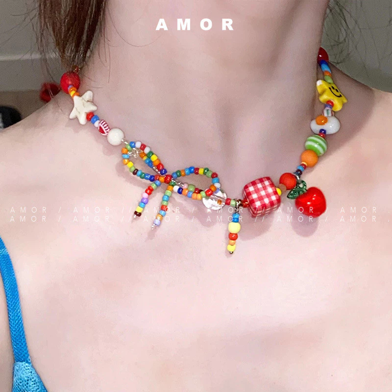Summer Colours โบว์ เชือกลูกปัด เค้นคอสาว สร้อยคอ ภาพถ่ายการเดินทางวันหยุด