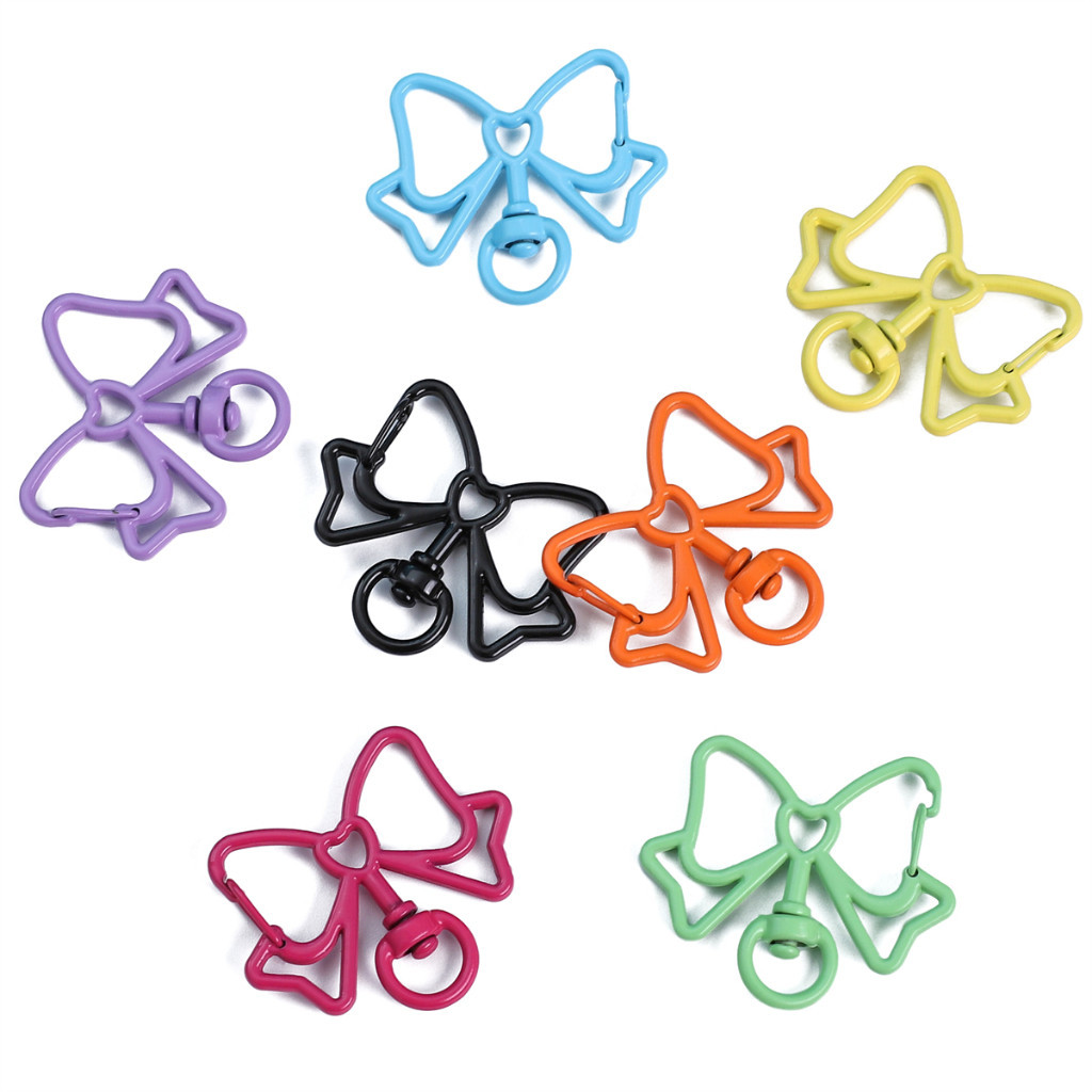 [39x32 มม.] Hollow Bowknot พวงกุญแจ Big Bowknot โลหะผสมหัวเข็มขัดสีสเปรย์อุปกรณ์เสริม DIY เครื่องประดับแฟชั่น 5 ชิ้น