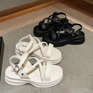 พร้อมส่งรองเท้าแฟชั่นวัยรุ่นมาใหม่ X-705