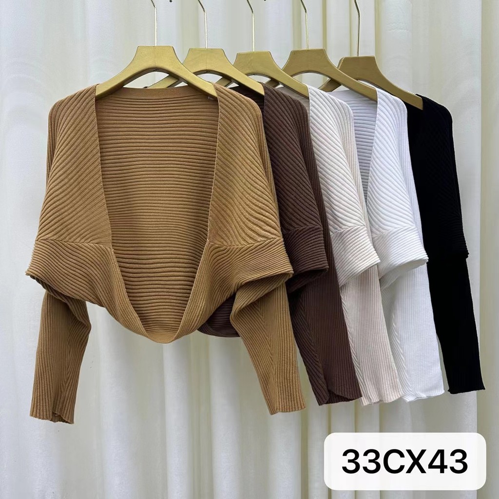 ความรู้สึกของการออกแบบเสื้อสเวตเตอร์สตรีทสองชิ้นซ้อนกันเฉพาะฤดูใบไม้ร่วงและฤดูหนาวใหม่ผู้หญิงเสื้อ bottoming แฟชั่นและแฟชั่นฉันปิดกำมะหยี่ด้านนอก1r7e