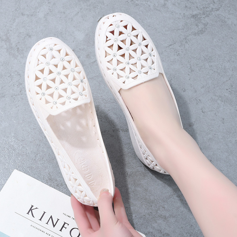 คลาสสิกแม่หลุมรองเท้า Soft-Soled รองเท้าชายหาดผู้หญิง Anti-Slip Breathable รองเท้าแตะลําลองกลางแจ้ง Toe-Covered