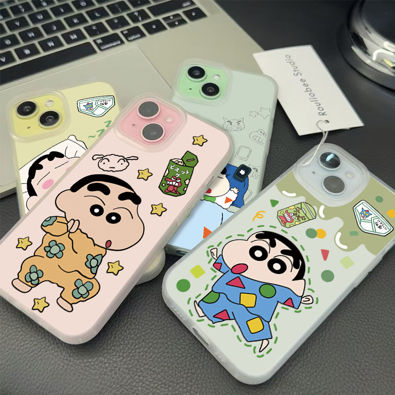 ชุดนอนผ่อนคลายการ์ตูนรูปแบบน่ารักสำหรับ เคส ชินจัง iPhone 11 15 Pro Max 13 14 12 Pro Max XS X XR MAX 8 7 15 Plus SE 2020