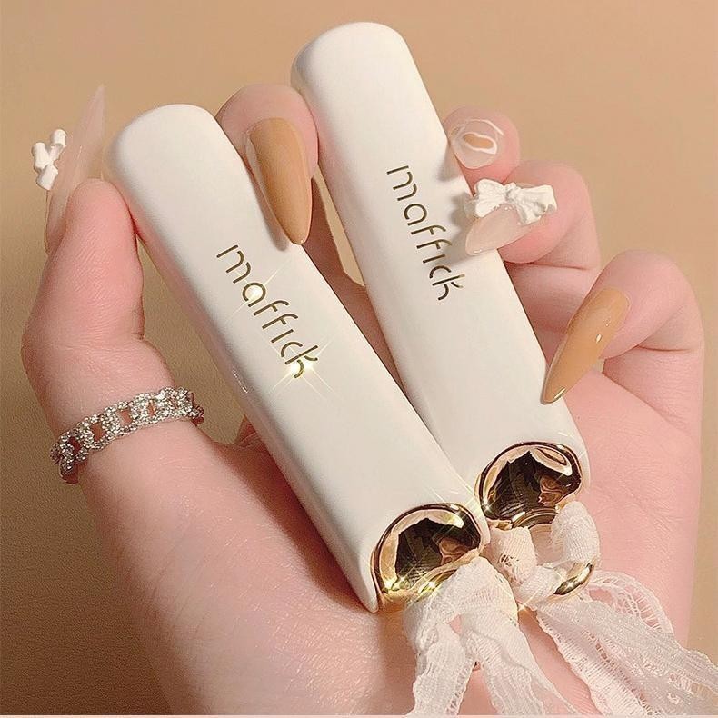 ลิปสติกลูกไม้ มี 6 สี ลิปสติกกํามะหยี่ ทนทาน ให้ความชุ่มชื้น ไม่ใช่ ติด ถ้วย ลิปสติก สีปากพอง ลิปโคลน