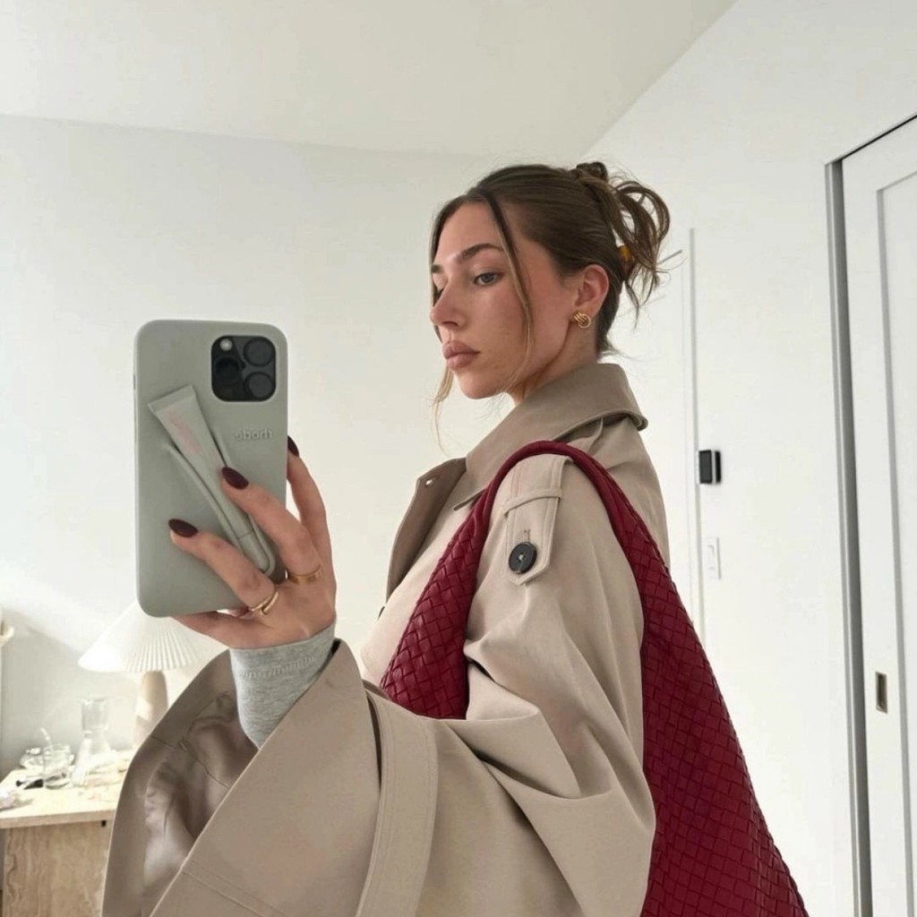 [Haili สไตล์เดียวกัน] สําหรับ iPhone 16 15ProMax 11 12ProMax 13ProMax 14ProMax 15PLUS 11PRO เปลือกซิลิโคนอ่อนนุ่มดูดซับแรงกระแทก หรูหราสนิท - รูปที่ 3