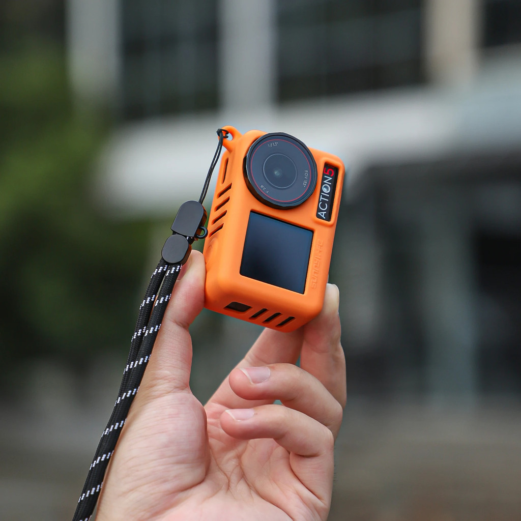 ฝาครอบป้องกันซิลิโคนสําหรับ DJI Action 5 Pro ฝาครอบกล้องพร้อม Lanyard แบบพกพา Soft Case สําหรับ DJI Osmo Action 5 Pro อุปกรณ์เสริม