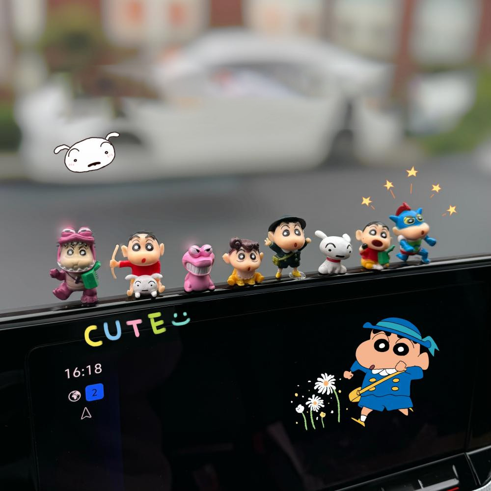 Crayon Shinchan Series เครื่องประดับรถยนต์อุปกรณ์เสริมในรถยนต์ตัวเลขตุ๊กตาของเล่นเดสก์ท็อปเครื่องประดับตกแต่ง