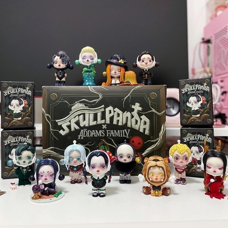 SKULLPANDA x Adams Family Series Mystery Box sp6 รูปของขวัญรุ่น q