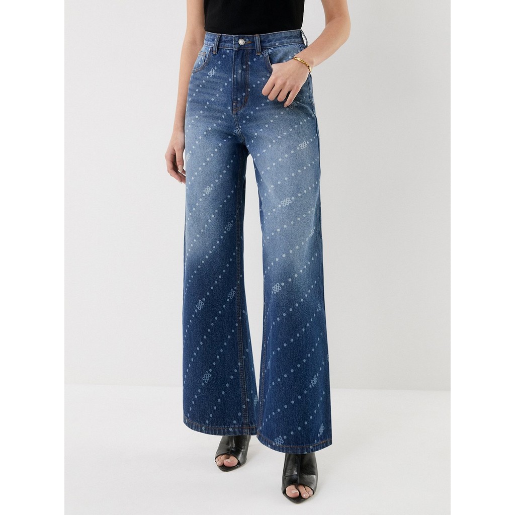 [Pomelo] กางเกงยีนส์ขากระดิ่งพิมพ์ลาย Iconically YOU / Iconically YOU Print High Waist Flared Jeans
