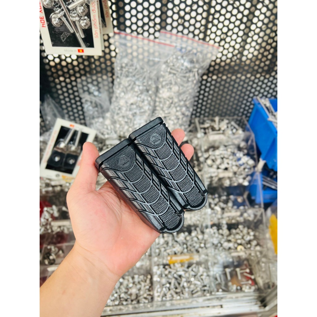 TBT ยางพักเท้าหน้า neww