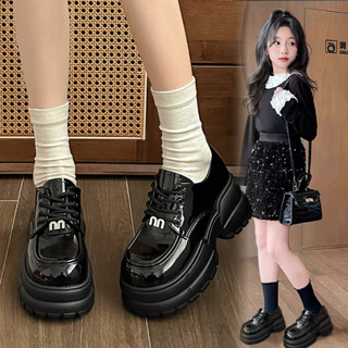 สาวรองเท้าหนังหนานุ่ม สง่างาม เด็กรองเท้าเจ้าหญิงสีดํา มันเง…