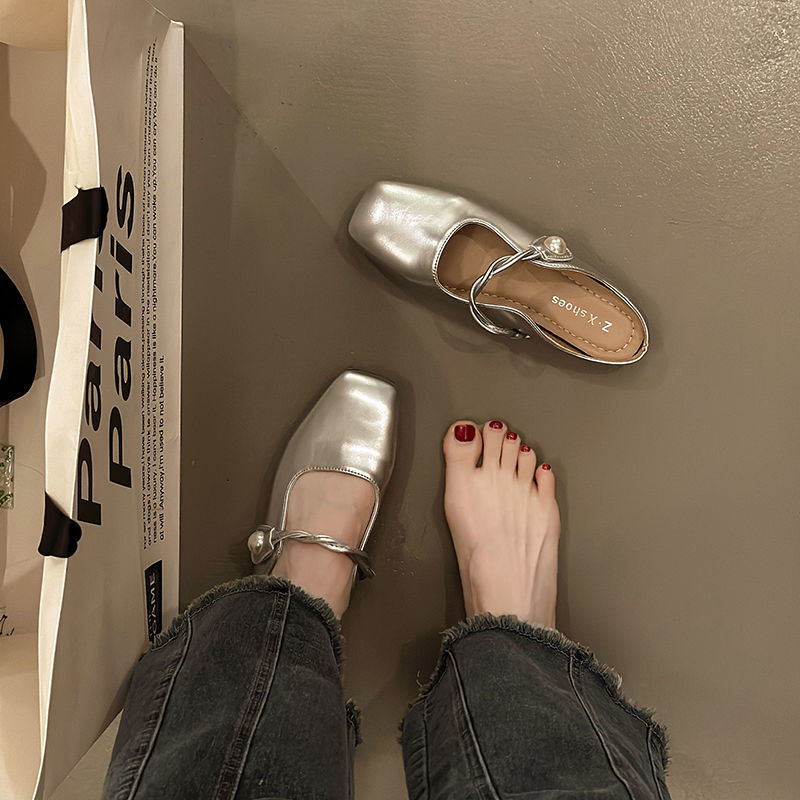 รองเท้าแตะครึ่งสไตล์คลาสสิก toe-covered สำหรับผู้หญิง ออกแบบมาในสไตล์ Mary Jane เหมาะสำหรับการใส่ภายนอกและฤดูใบไม้ผลิ