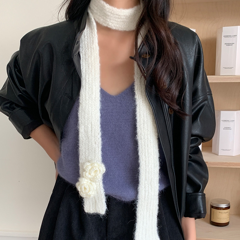 Dongdaemun ฤดูใบไม้ร่วงฤดูหนาวสไตล์ใหม่ Bib ขยายถักขนสัตว์ดอกไม้ริบบิ้นตกแต่ง All-Match Streamer ผ้าพันคอขนาดเล็กผู้หญิง