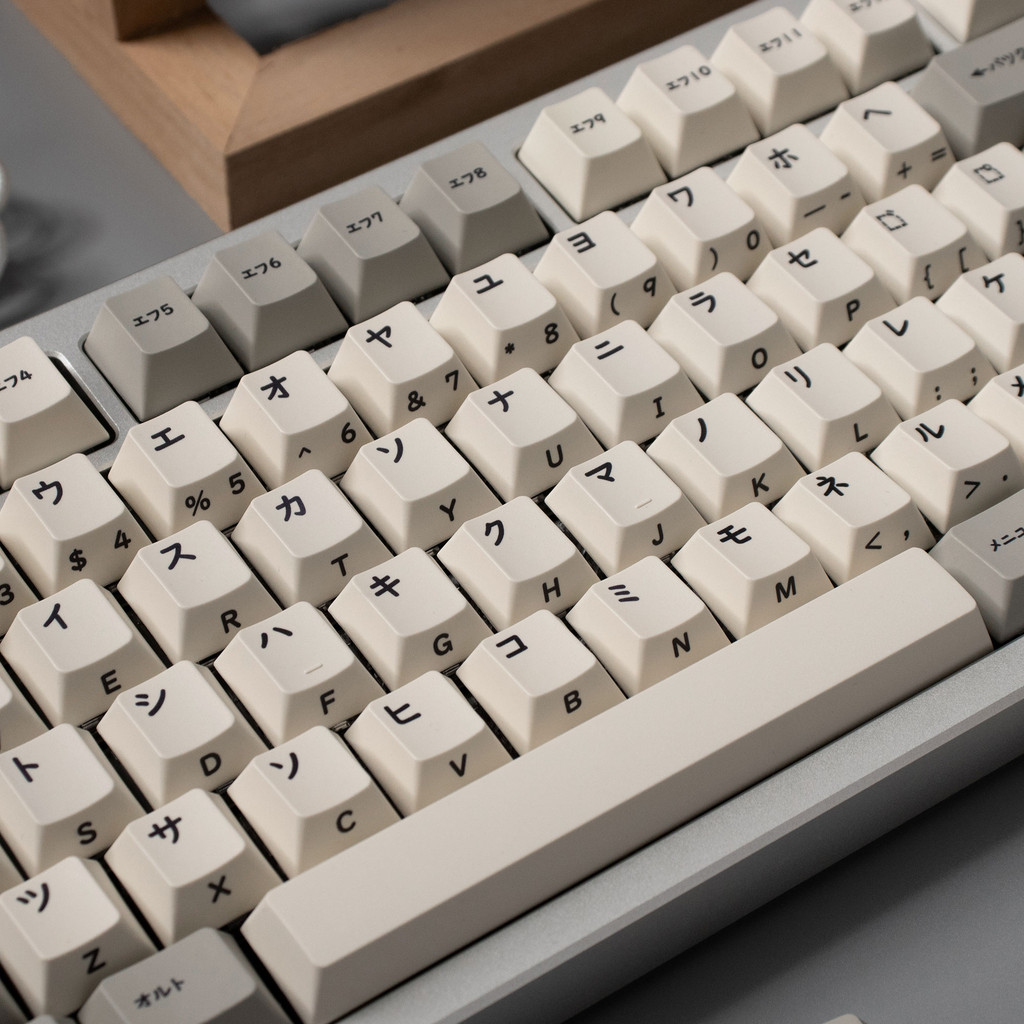 Retro Keycaps ญี่ปุ่น katakana /ไทย / เกาหลี/รัสเซีย Top Letter พิมพ์ด้านข้างสีขาวสีเทา PBT Cherry P