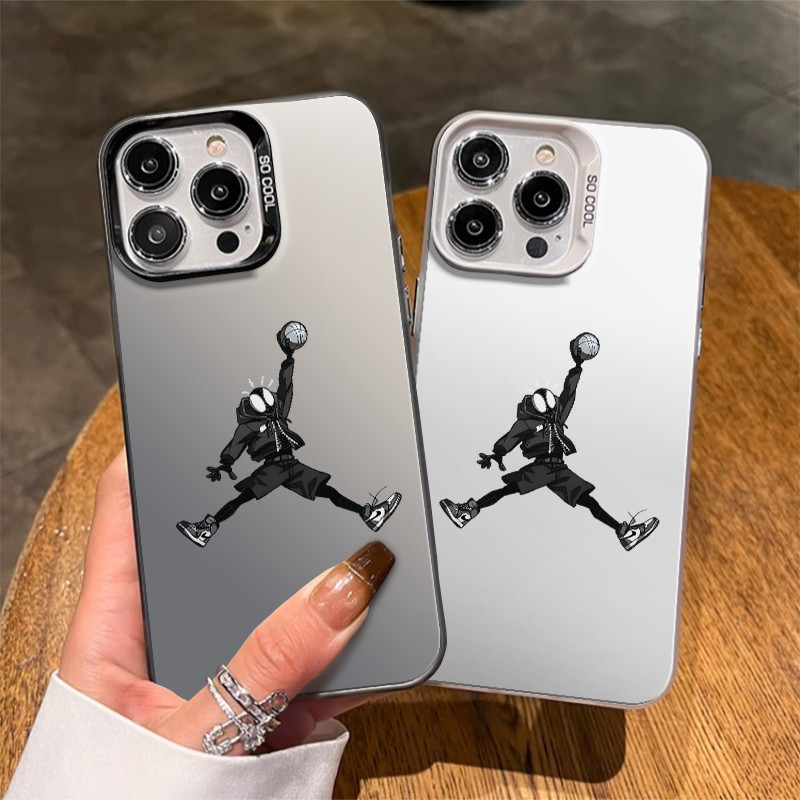 Simple Spiderman plays basketball เคสไอโฟน11 12 13 14 15 Pro Max Case 7+ 8 Plus XS X XR Suitable For iPhone 15PM,14PM,13,14,12,11 Phone Case