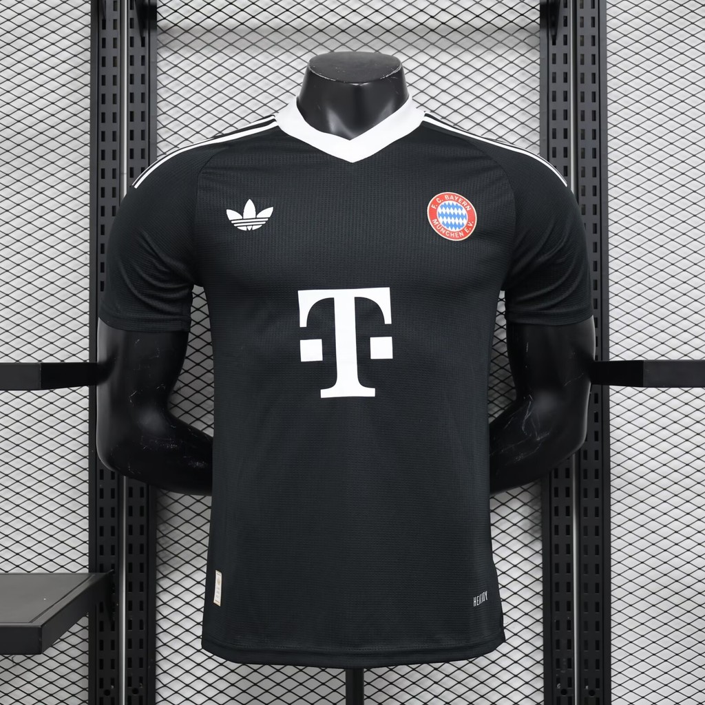 2425 เสื้อฟุตบอลสีดําผู้รักษาประตู บาเยิร์น เสื้อแข่งรุ่นนักเตะคุณภาพสูง