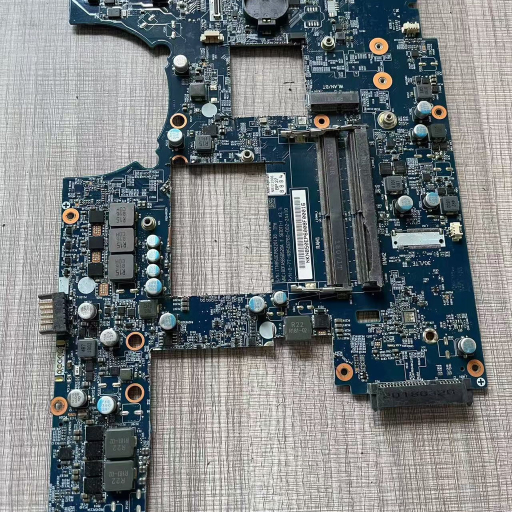 God of War Z7-KP7GC Z7M ช่าง T58 6-71-N85E0-D02 วัสดุบอร์ด IT8987E