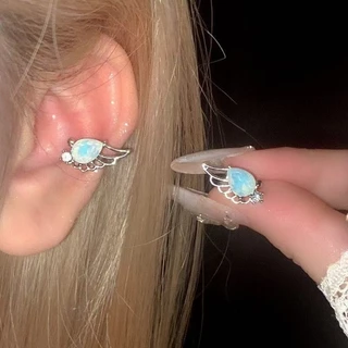 ต่างหูแบบหนีบ รูปปีก ประดับคริสตัล ไม่ต้องเจาะหู พร้อมส่ง