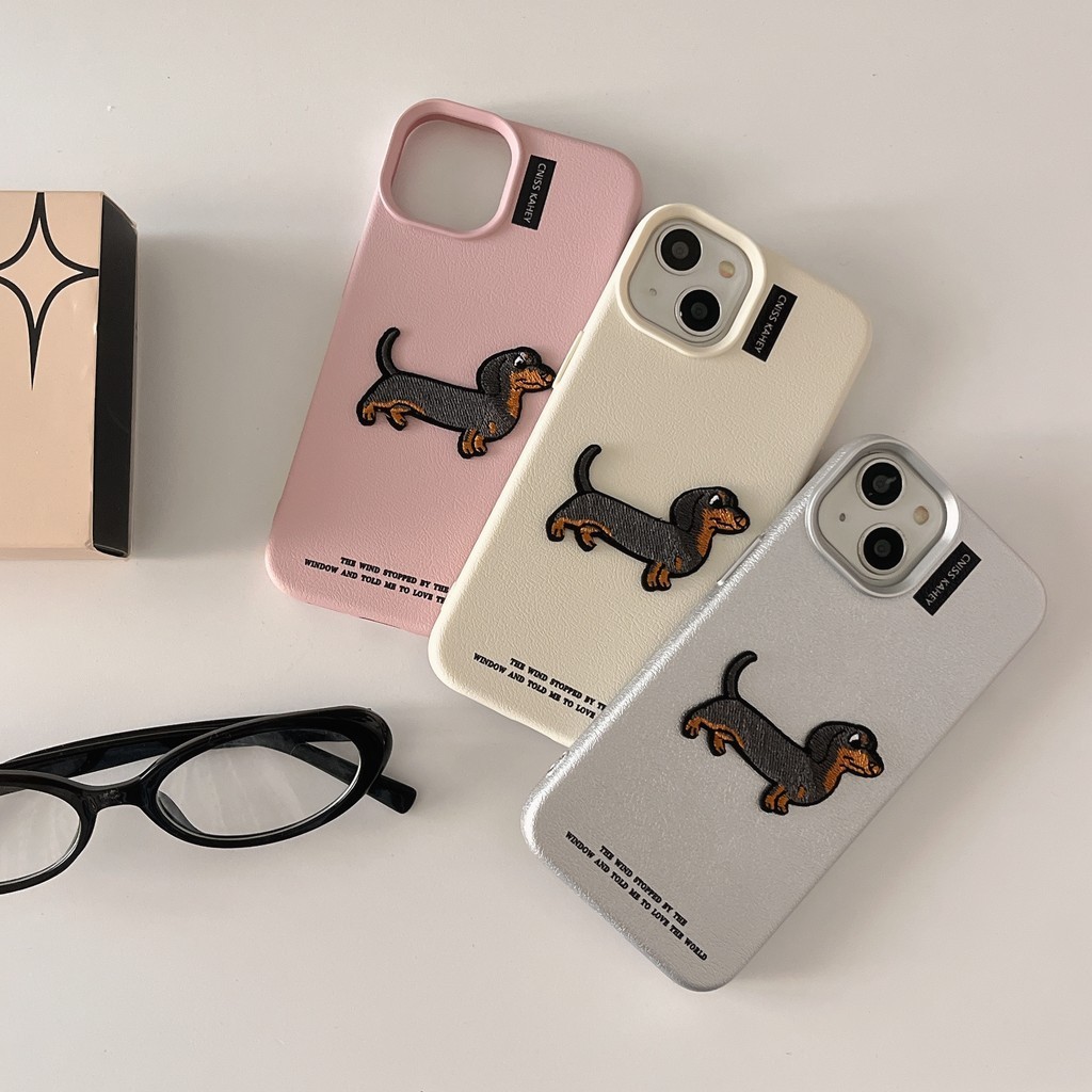 พิมพ์หนังน่ารัก ป้ายสีดํา Dachshund เคสโทรศัพท์ป้องกันการหล่นสําหรับ iphone 15promax 15 14 13 12 Pro Max รวมทุกอย่างเคสโทรศัพท์การ์ตูน