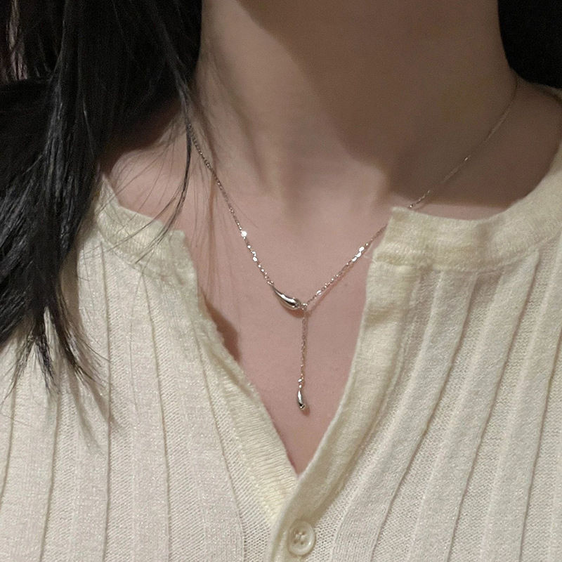 Water Drop สร้อยคอผู้หญิงหรูหรา Design Sense Lucky Doudou ปลอกคอโซ่ Qixi วันวาเลนไทน์สําหรับแฟน