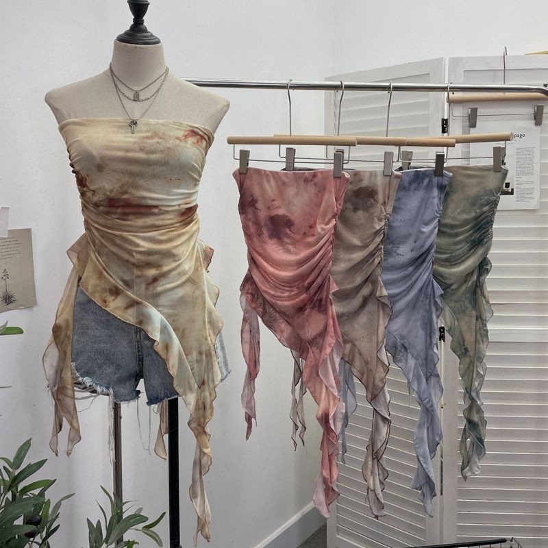 2024 ฤดูร้อน Tie-Dye Ruffled Gauze Tube Top ลําแสงไม่สม่ําเสมอสไตล์บางสายรัดกันลื่นห่อหน้าอก
