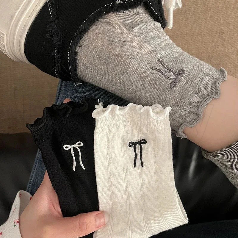 2Pairs Bow Embroidery Ruffles Socks