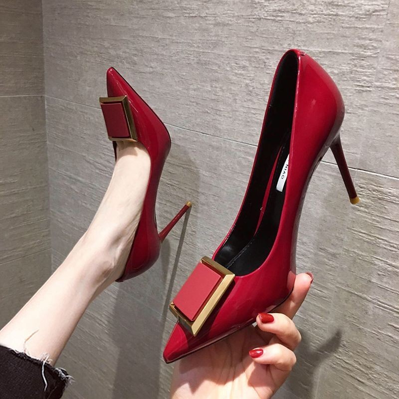 รองเท้าส้นสูงผู้หญิง Stiletto Pointed Toe รองเท้าสีดําเซ็กซี่