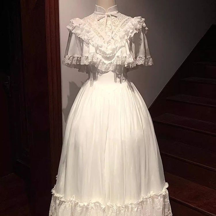 ชุดเดรสแขนพัฟสีขาวสไตล์อ่อนโยนฝรั่งเศสหญิงฤดูร้อน Escaping Princess Vintage Staying Big Miss กระโปรง C240827