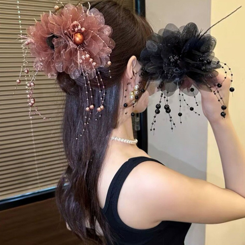 คลิปพู่ดอกไม้ดอกโบตั๋นหญิงสไตล์ใหม่คลิปฉลามขนนกหลายเล่ม