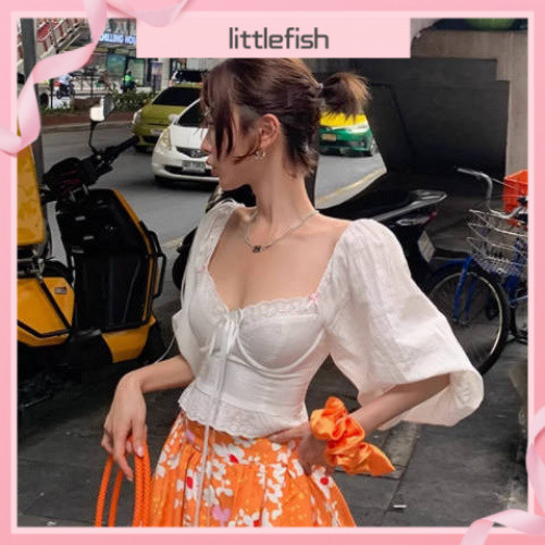 [Littlefish] กางเก่งเสื้อลูกไม้ขอบลูกฟุต สไตล์แฟชันฝรั่งเศส พร้อมกระดุมหน้าอกและคอทรงเหลี่ยม สวมใส่สบาย เหมาะสำหรับสาวๆ ในสไตล์เรโทร
