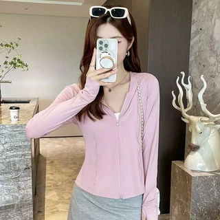 UM M-3XLเสื้อกัน uv UPF50+ กระชับหุ่น เสื้อแขนยาวเข้ารูป Sport ผ้าเรยอน กันแดด สำหรับผู้หญิง uv(40-70KG)