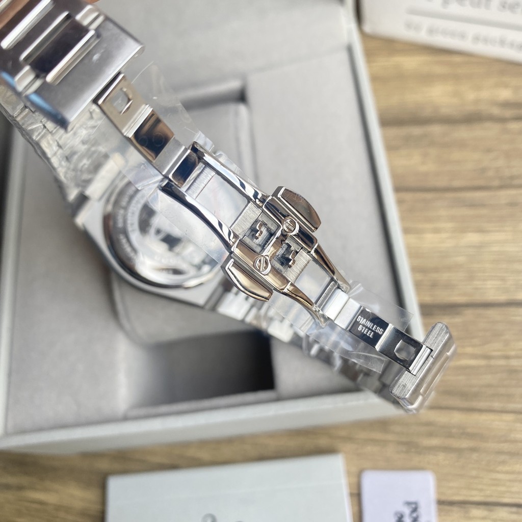 Vivienne westwood White Moon Aperture Diamond Watch 34MM Box