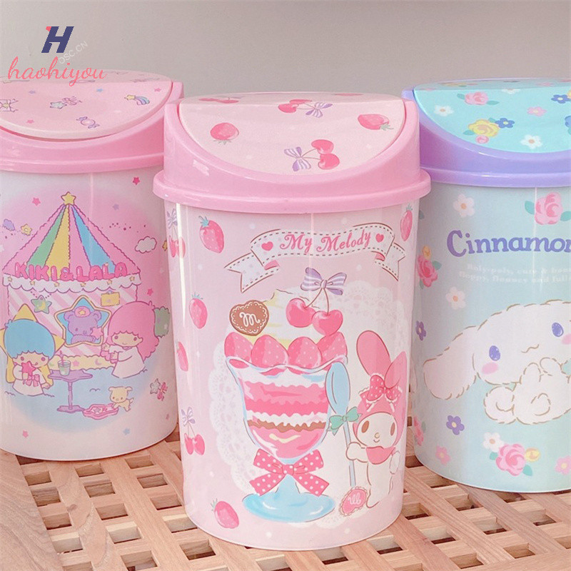 <haohiyou>การ์ตูนเดสก์ท็อปถังขยะ Kawaii Kuromi Melody Cinnamoroll น่ารักพลิกฝาครอบตะกร้ากระดาษสําหรับห้องนอนตกแต่งห้อง Nice